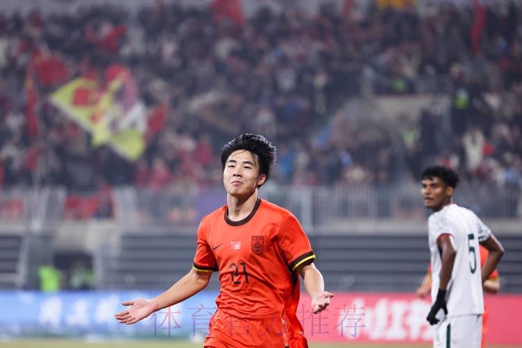 董方雨、鲍梦晓将执裁男子U17亚洲杯四分之一决赛 董方雨、鲍梦晓将执裁男子U17亚洲杯四分之一决赛